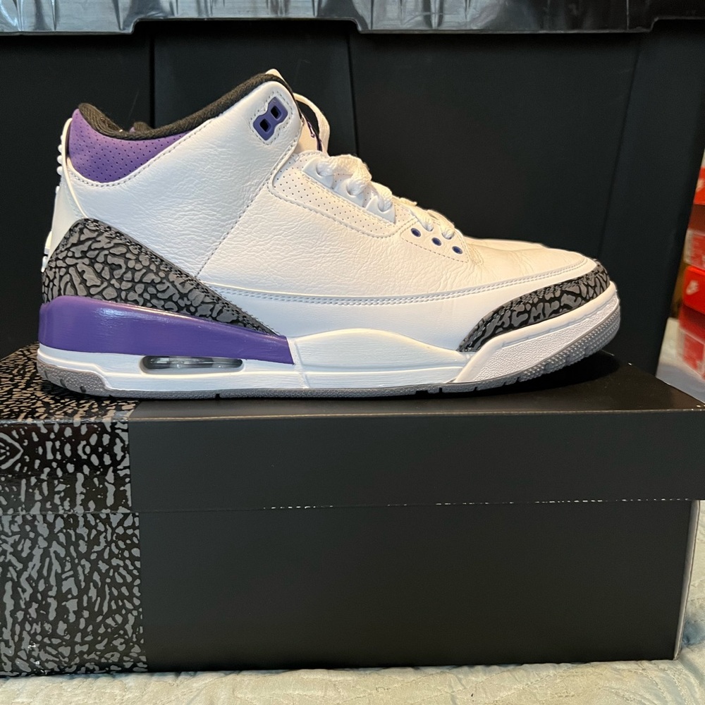 Jordan 3 Dark Iris Size 11 Used
